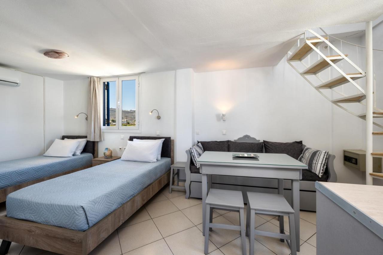 Honeymoon Beach Studios Perivolos  Dış mekan fotoğraf