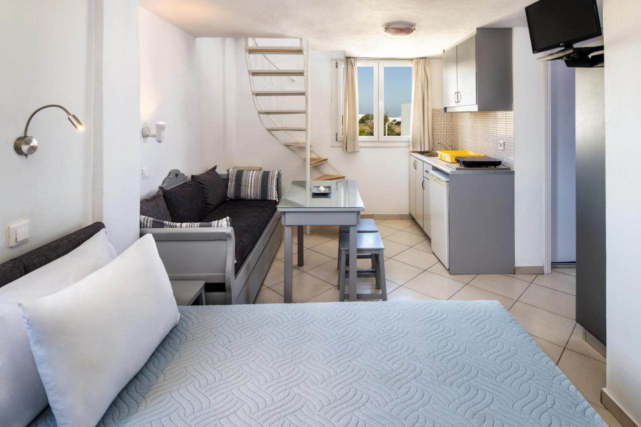 Honeymoon Beach Studios Perivolos  Dış mekan fotoğraf