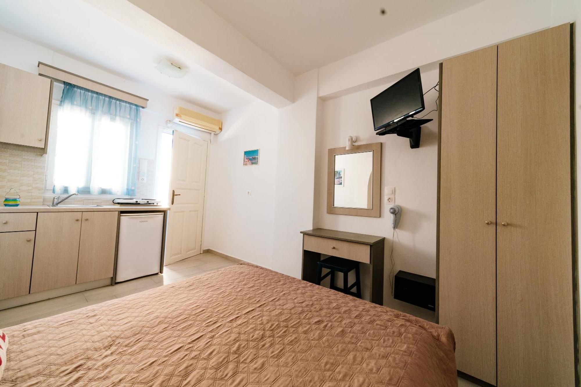 Honeymoon Beach Studios Perivolos  Dış mekan fotoğraf