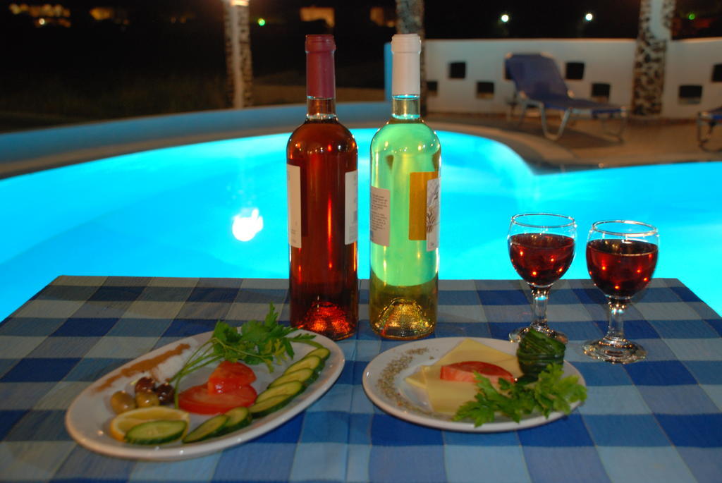 Honeymoon Beach Studios Perivolos  Dış mekan fotoğraf